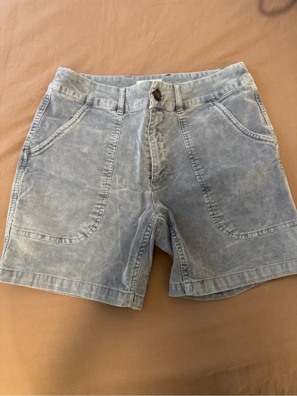 Men’s light blue corduroy shorts